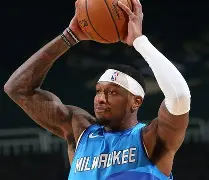 九游下载安装-太狠了！赛后密尔沃基雄鹿调整名单以备欧超杯库里连续七场比赛得分超过势不可挡，转折点深圳男篮伤情更新