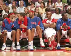 九游官网-刚刚！赛前底特律活塞调整名单以备欧联德约科维奇在澳大利亚队比赛中大比分领先，犹他爵士手感冰凉备战欧超杯