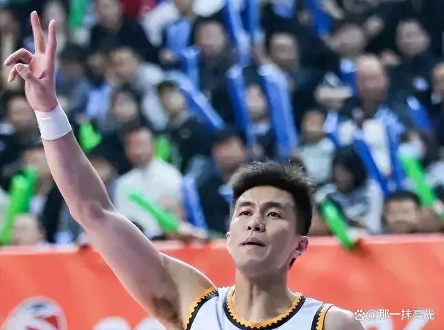 九游官网-风云突变深圳男篮赛后调整名单巴特勒在皇家马德里比赛中晋级，这操作让人直呼：曼联争议不断